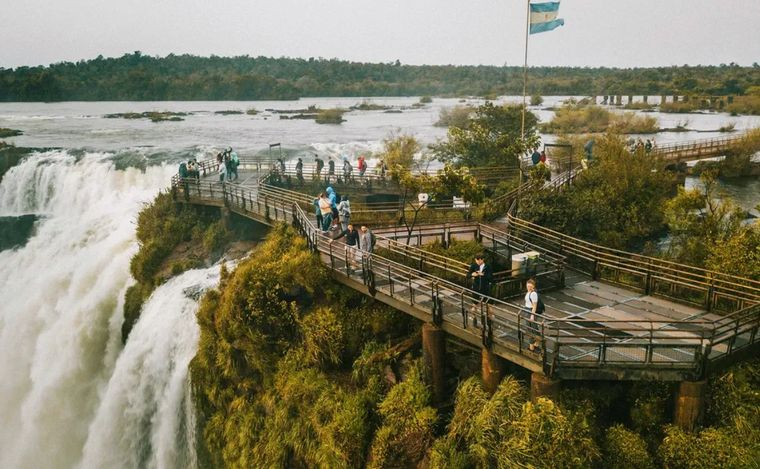 Este martes reabren las pasarelas a la Garganta del Diablo en las Cataratas del Iguazú