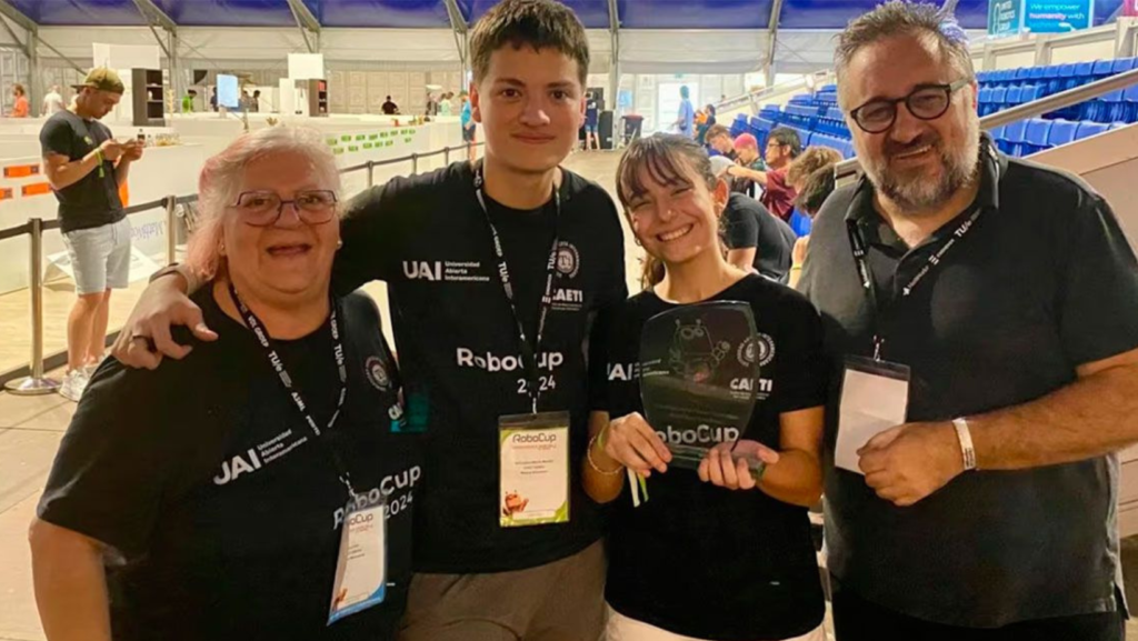Orgullo Argentino dos jóvenes alumnos ganaron el Mundial de Robótica 2024 en Países Bajos
