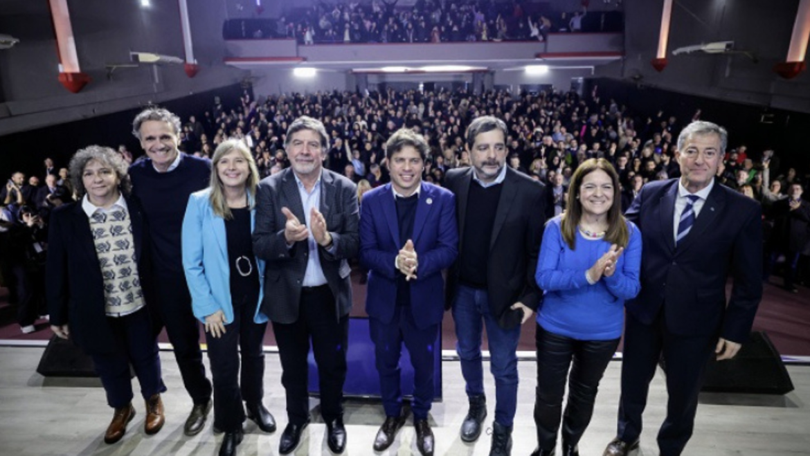 Kicillof encabezó la apertura del 1° Congreso de Educación de San Martín