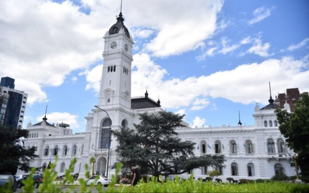 La Plata: Aumento salarial del 17% para los trabajadores municipales
