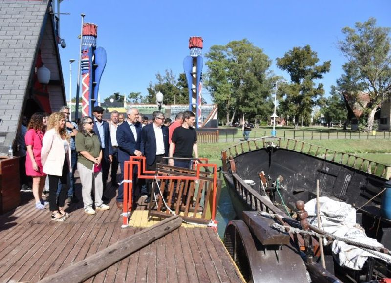 Alak y Costa impulsan junto a Astillero Río Santiago la recuperación del barco y el tren de la República de los Niños