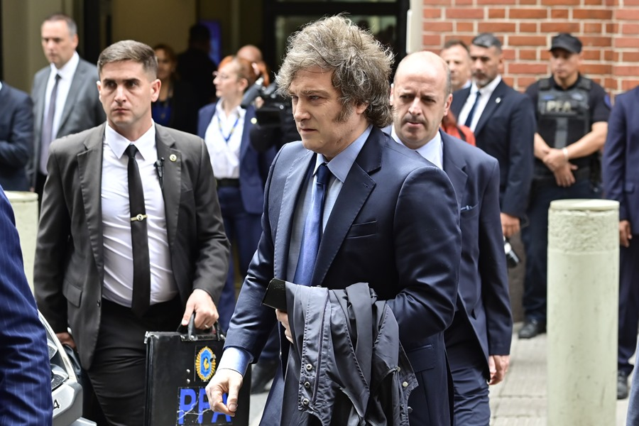 El Presidente Javier Milei anunció que el Gobierno otorgará una asistencia directa a afectados por el temporal que azotó Bahía Blanca.