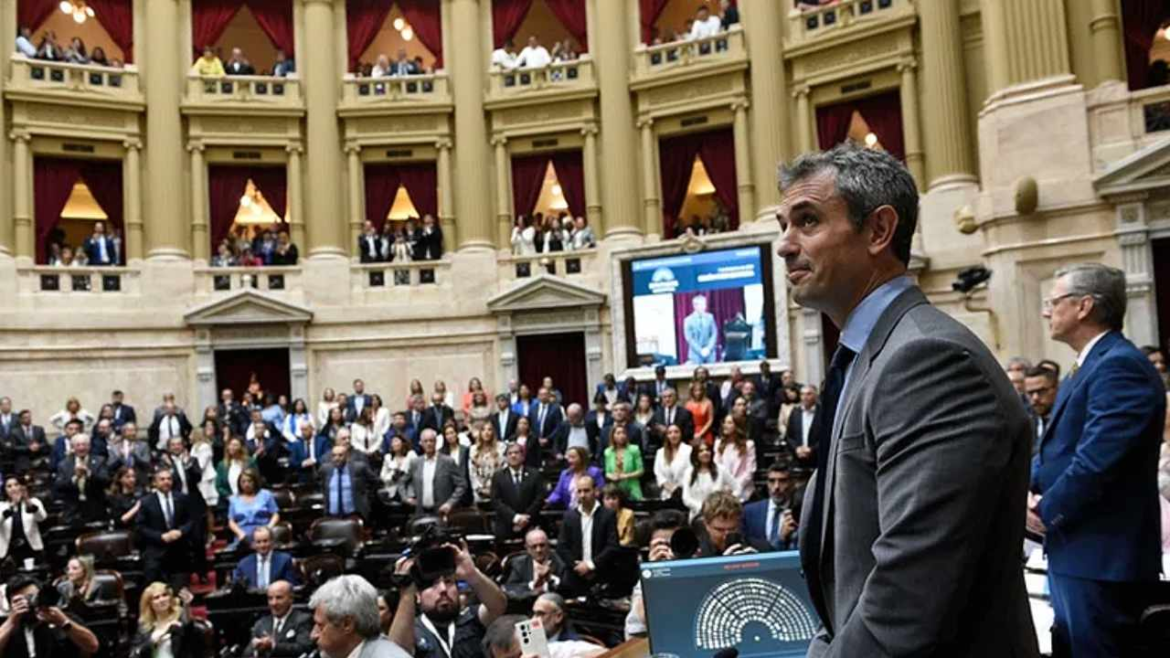 Diputados aprobó el DNU que autoriza a negociar un acuerdo con el FMI