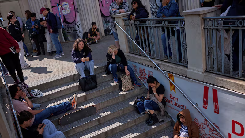 España y Portugal van recuperando el suministro tras el caos causado por un apagón eléctrico masivo