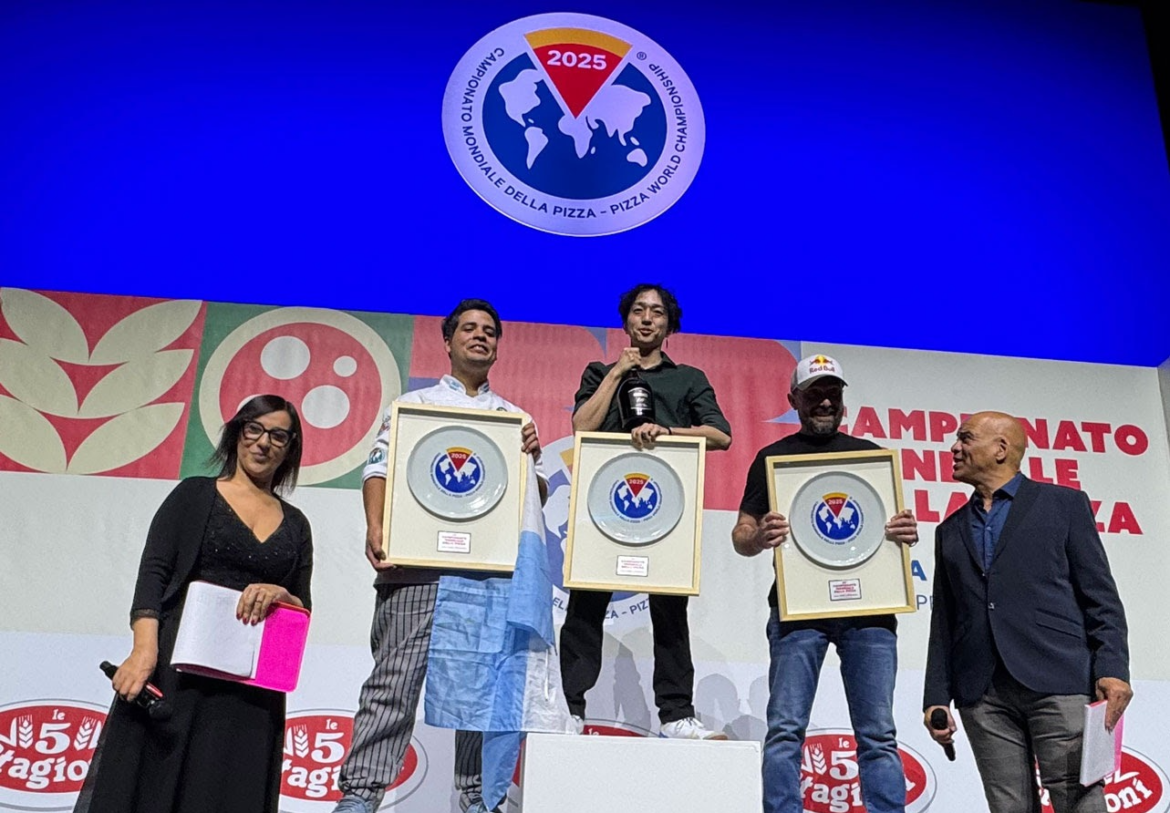 ARGENTINA sube por segundo año consecutivo al podio en el Campeonato Mundial de la Pizza en Parma
