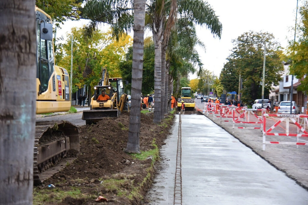 El Municipio transforma Los Hornos con la nueva avenida 60, repavimentación y mejoras hidráulicas