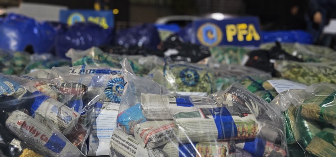 Desde una mochila encontrada en San Isidro: desarticularon una banda que traía droga desde Salta a la zona norte del conurbano