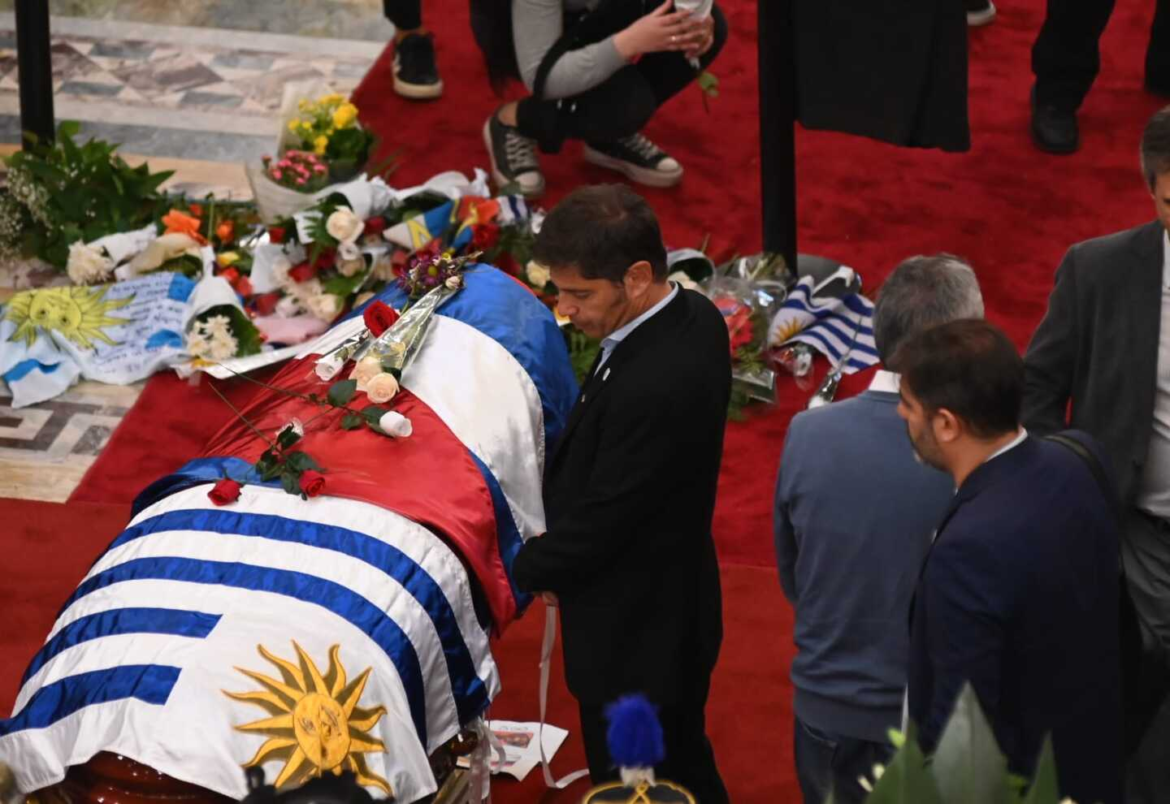 Despedida de Mujica: Kicillof le pidió disculpas al pueblo uruguayo por el tuit de Milei