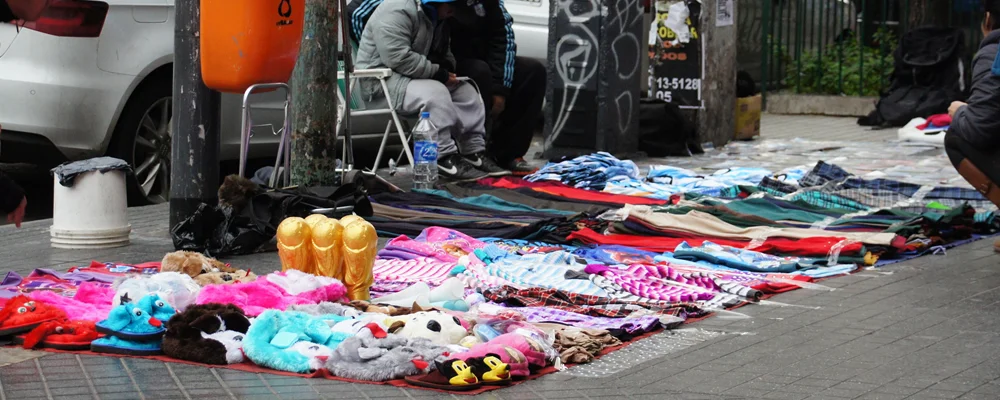 La venta ilegal callejera en CABA bajó 14,1% en mayo y marcó un desplome interanual del 89,4%