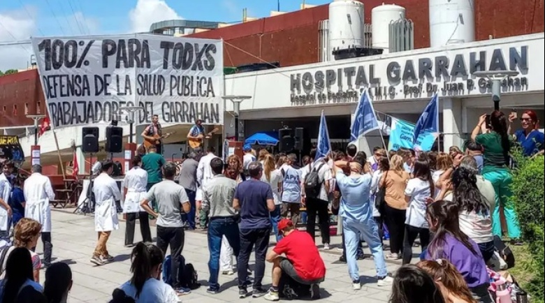 Preparan un abrazo simbólico en el hospital Garrahan: crece el reclamo salarial