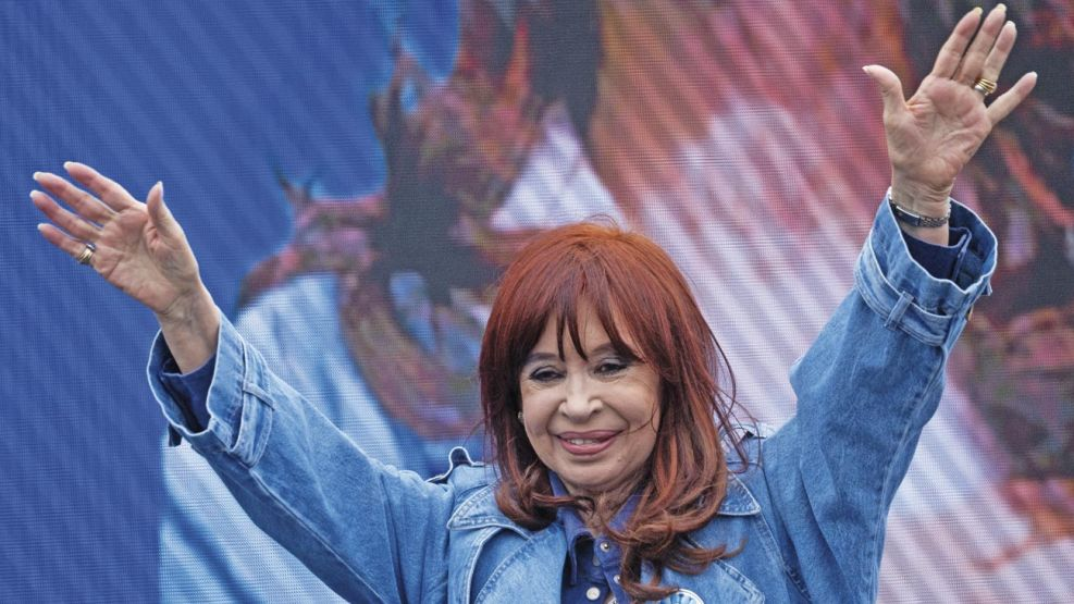 El kirchnerismo convocó a una reunión de urgencia ante una posible condena de la Corte contra Cristina