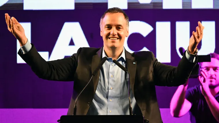 Con palos para el PRO, Manuel Adorni celebró la condena a Cristina Kirchner