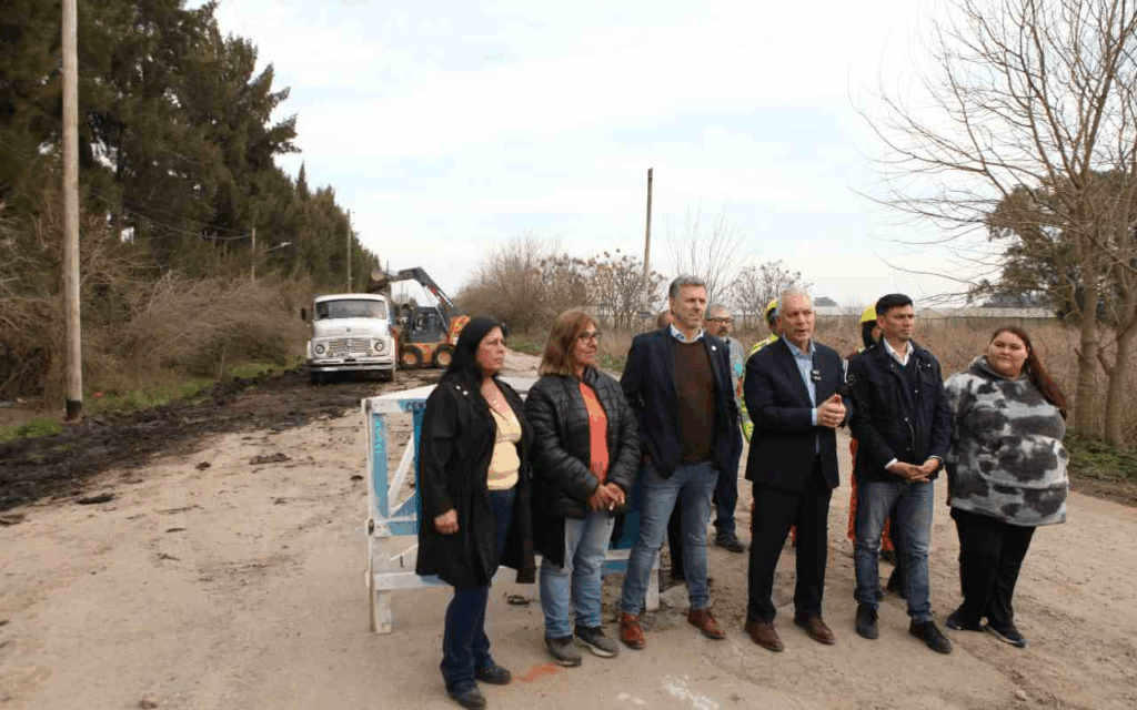 Alak inició obras en La Armonía y reforzó la participación con otro encuentro de la Junta Comunal