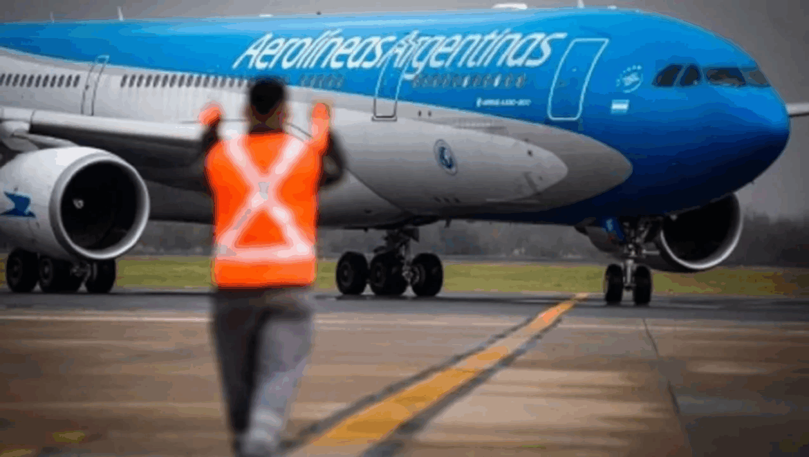 Paro escalonado de controladores aéreos desde el 22 de agosto