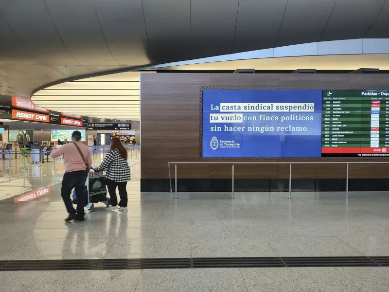 Habrá otro paro de controladores aéreos: en qué horarios se llevará adelante la medida de fuerza