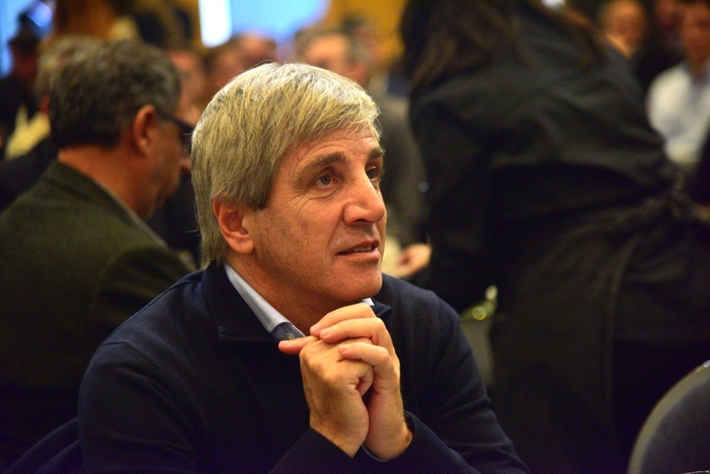 Caputo tras la derrota electoral: «Nada va a cambiar en lo económico, ni en lo cambiario»
