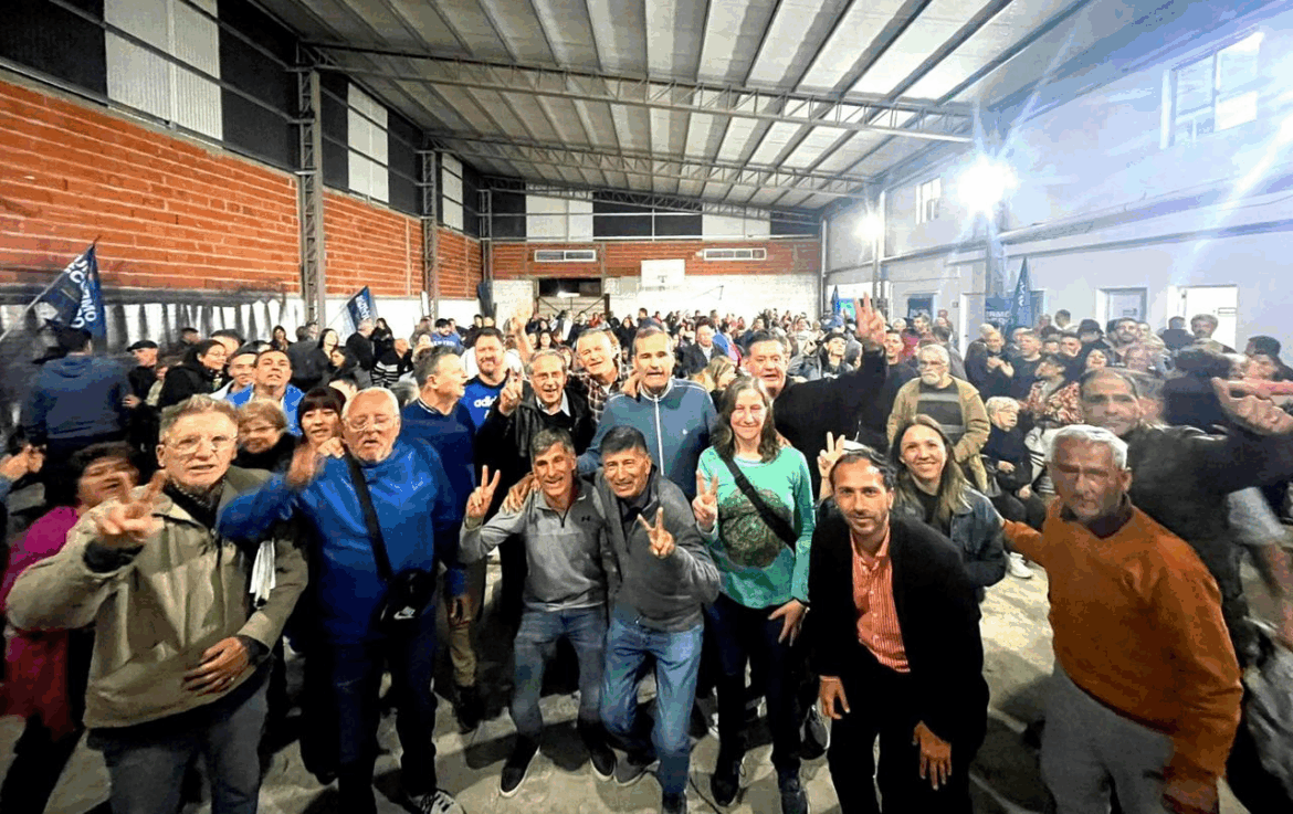 Escudero convoca a terminar los vetos a través de los votos