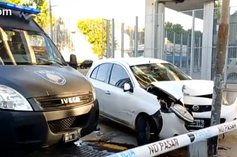 Persecución en Villa Lugano: dos menores chocaron y fueron detenidos mientras huían de la policía