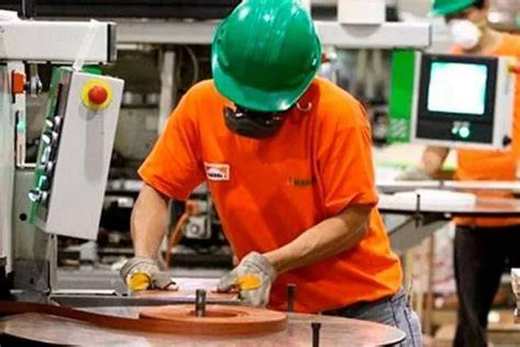 El conurbano bonaerense que ve caer el consumo y cerrar fábricas