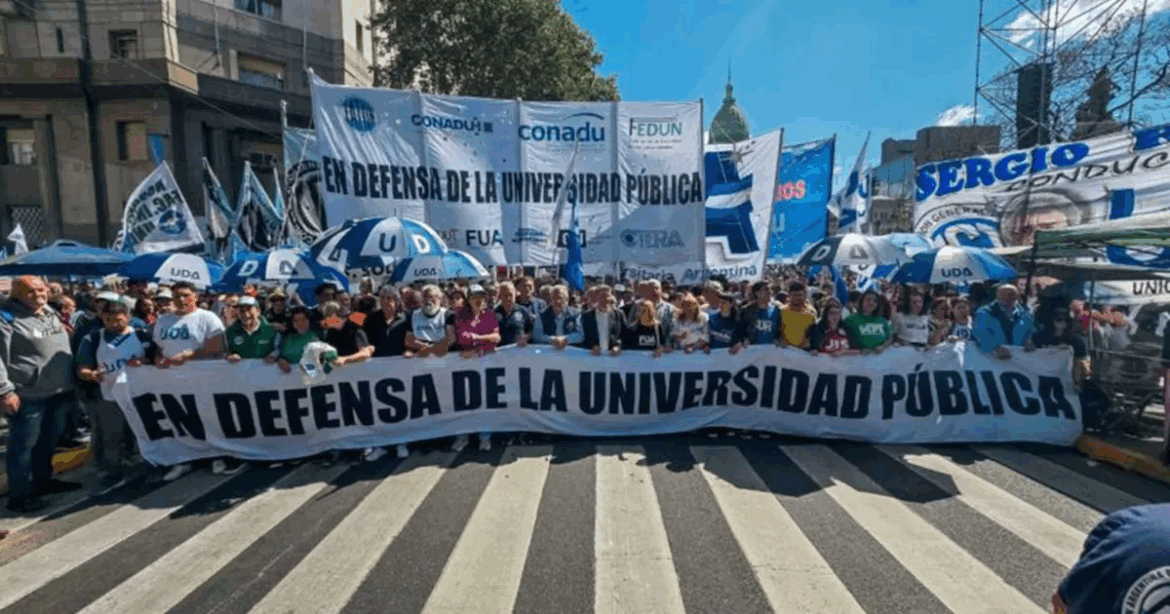 📝 Docentes universitarios de la UNLP anuncian paro de 72 horas por reclamos salariales