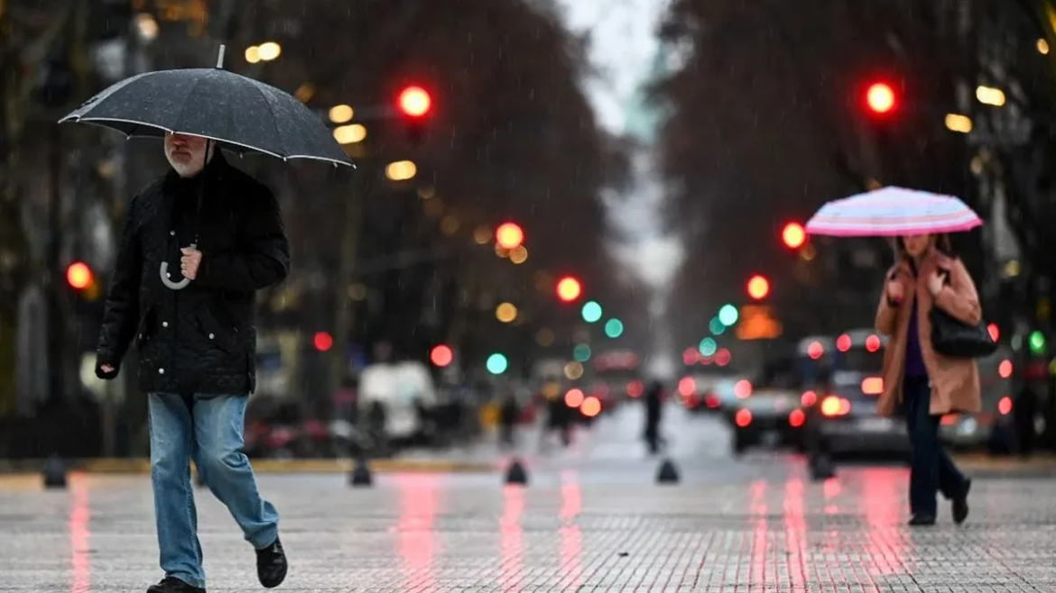 Alerta meteorológica: tormentas fuertes y granizo afectan hoy al AMBA, según el SMN