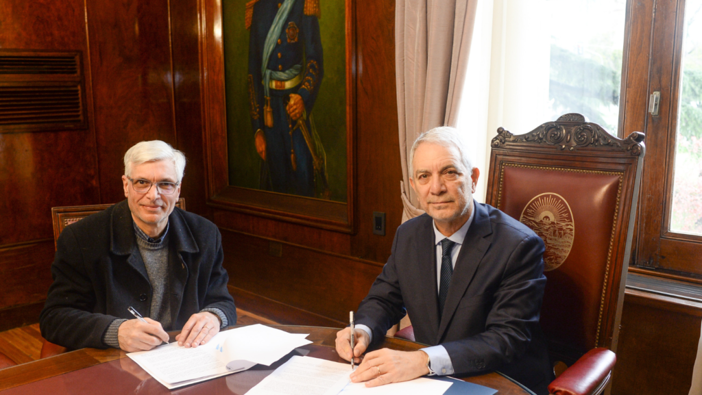 Alak y la UNLP avanzan en la recuperación y mejora del parque automotor municipal