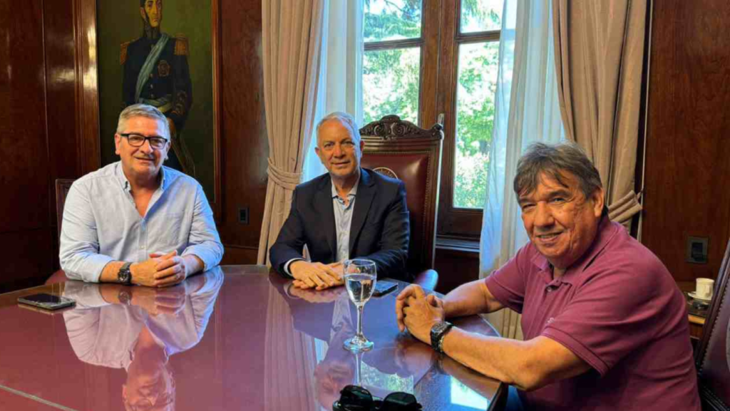 Alak se reunió con dirigentes sindicales para seguir mejorando las condiciones laborales de los trabajadores municipales