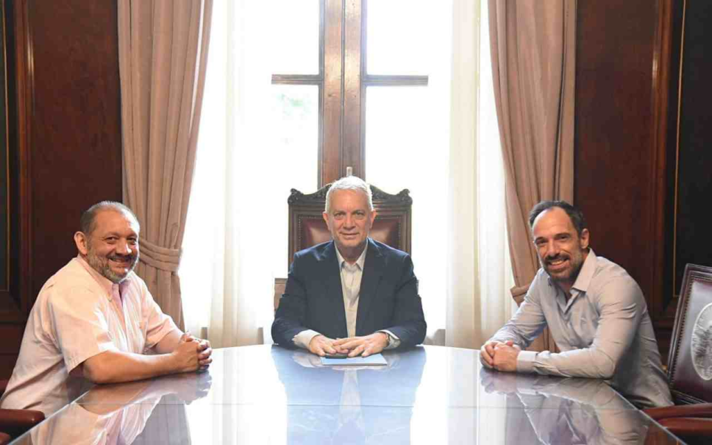 Alak recibió a las nuevas autoridades del Colegio de Ingenieros