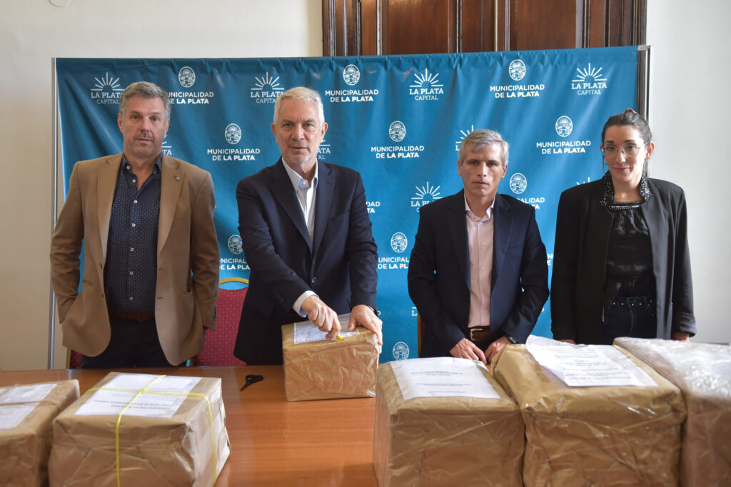 La Municipalidad invertirá $100 mil millones en pavimentación y arreglos de calles