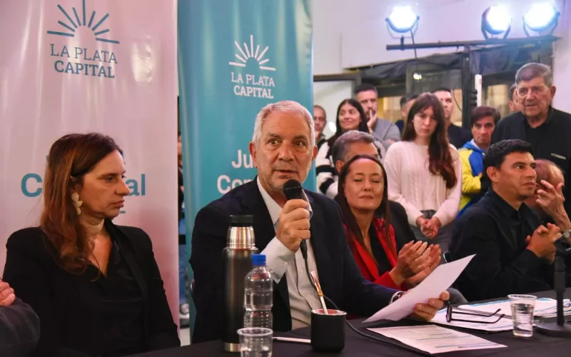 Alak conformó la Junta Comunal de San Carlos y anunció importantes obras