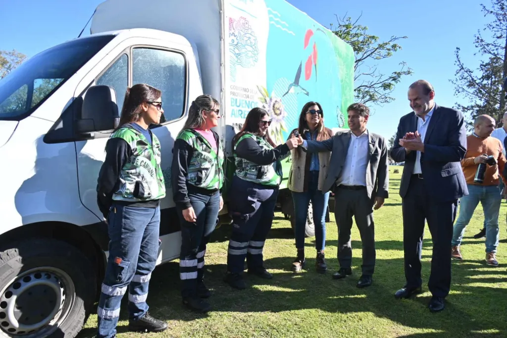 Bahía Blanca: Kicillof recorrió obras para la recuperación de infraestructura y servicios afectados por la inundación