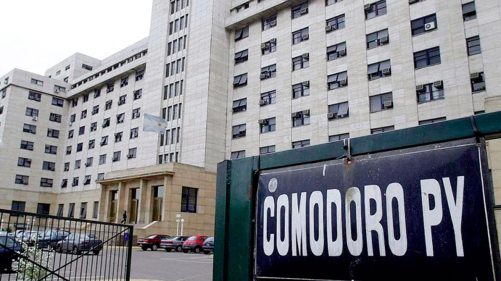 Ruta del Dinero K: seis condenados deben presentarse hoy en Comodoro Py para quedar detenidos