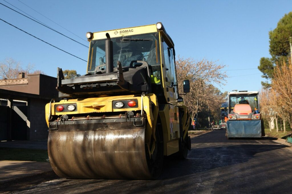 La Plata: Obras en marcha en los barrios: coordinan nuevos cortes y desvíos para ordenar el tránsito