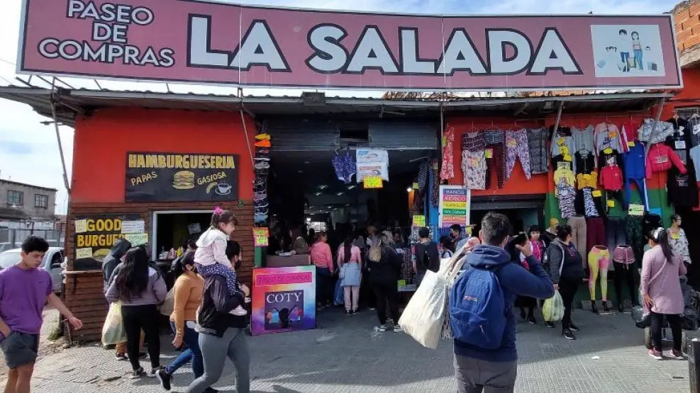 Kicillof busca “regularizar” la feria La Salada para mantener las fuentes laborales