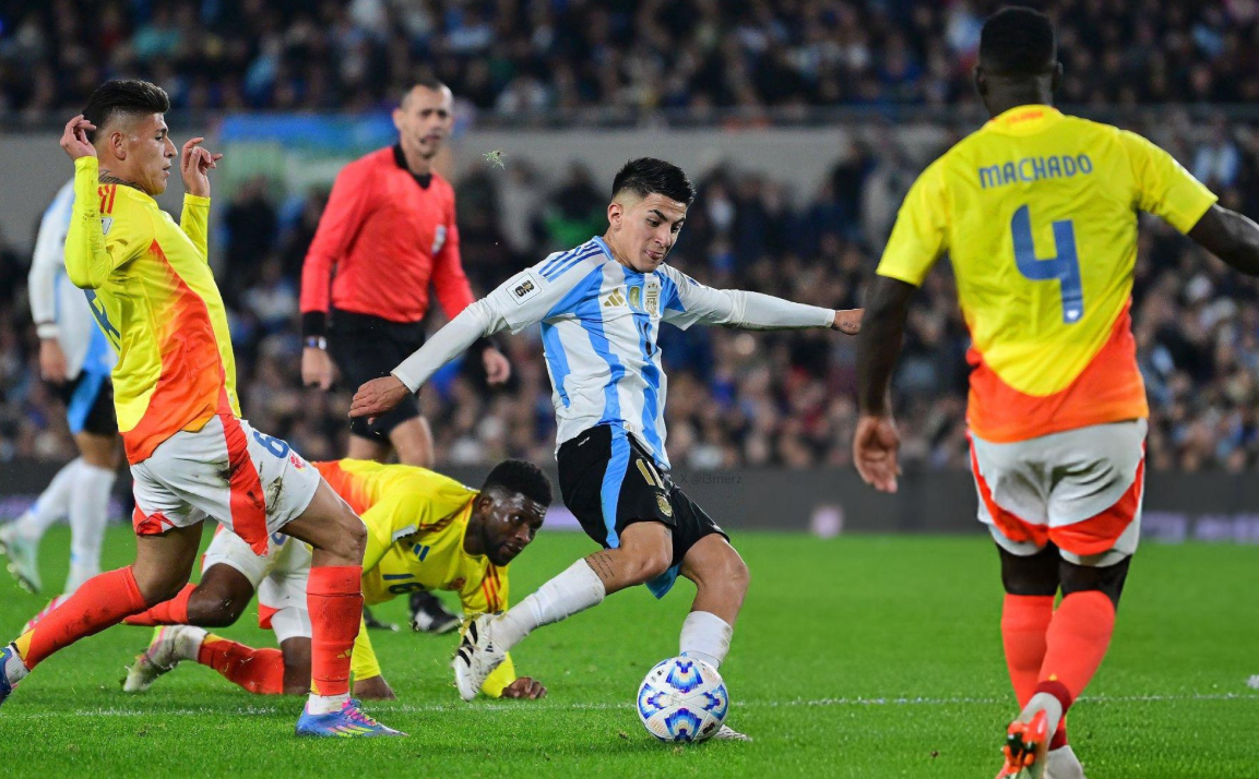 Argentina y Colombia empataron 1 a 1 en un vibrante partido