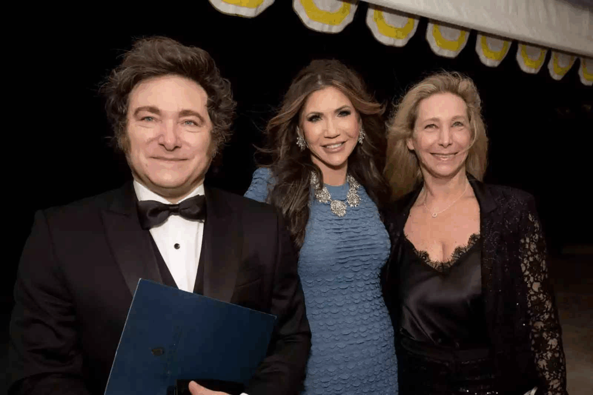 Kristi Noem, figura clave del trumpismo, visitará Argentina este domingo