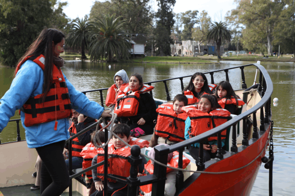 La Plata: Ya funcionan el barco y el tren de la República de los Niños