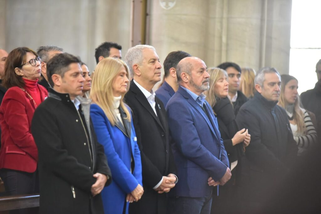 La Plata: Alak y Kicillof participaron del tedeum por el Día de la Independencia