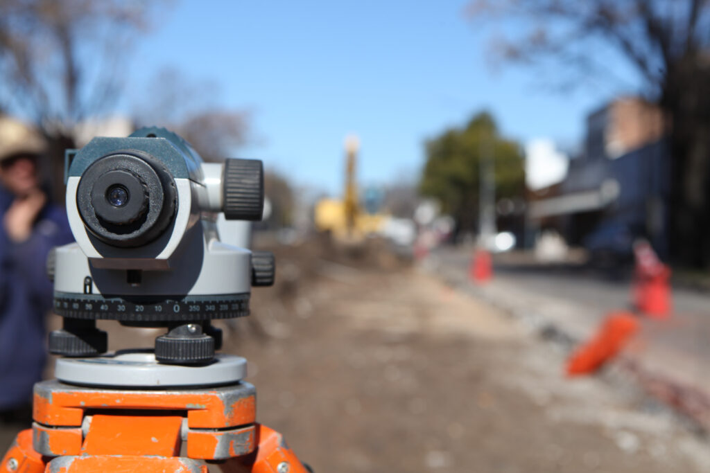 La Municipalidad avanza con obras estructurales y diagrama cortes de tránsito en distintas zonas