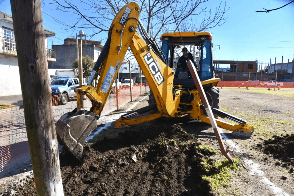 La Municipalidad encara la renovación integral de la plaza de 20 y 525 en Tolosa