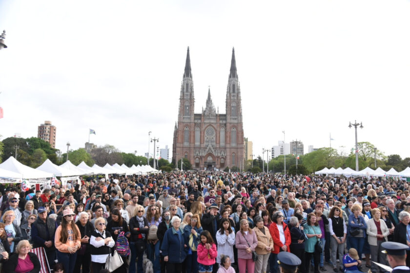 Llega el Festival de Folklore La Plata Capital