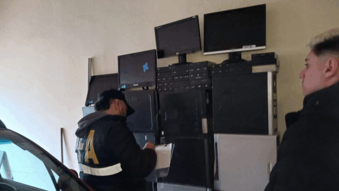 Allanamientos simultáneos en La Plata por una causa de pornografía infantil