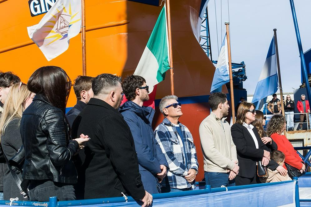 MAR DEL PLATA: BOTADURA DEL BUQUE PESQUERO “GINO V”
