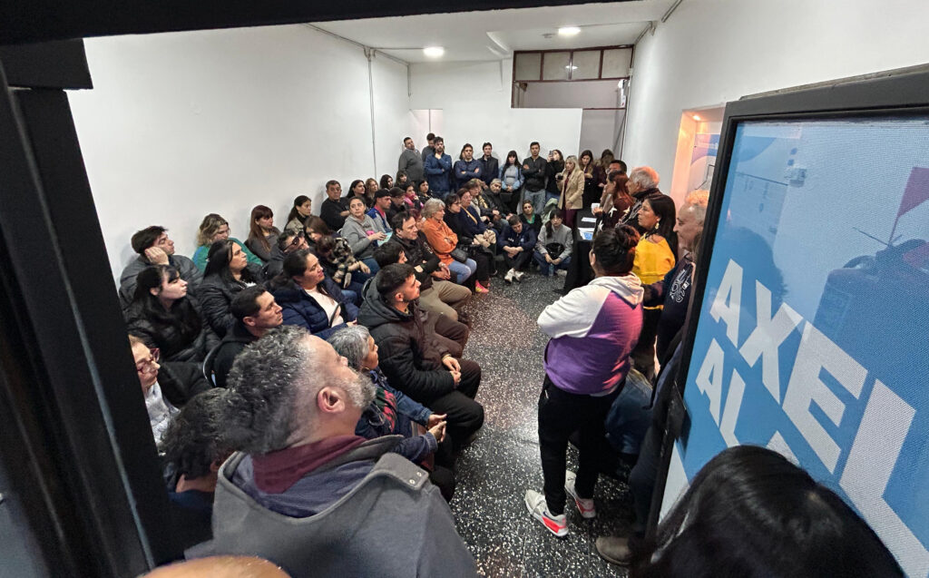 Fuerza Patria La Plata inició una campaña de cercanía con fuerte presencia en todas las localidades y barrios de la ciudad