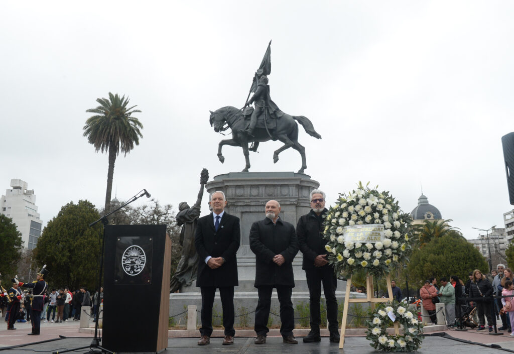 Emotivo acto en homenaje al General San Martín en La Plata