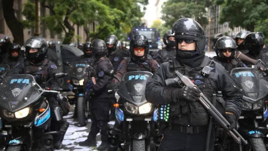 Megaoperativo de seguridad por la Marcha Federal en el Congreso: Diputados debate los vetos de Milei