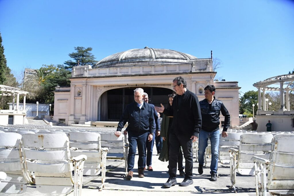 La Plata: Alak y Bauer recorrieron el Teatro del Lago y anunciaron la inminente adjudicación de la obra