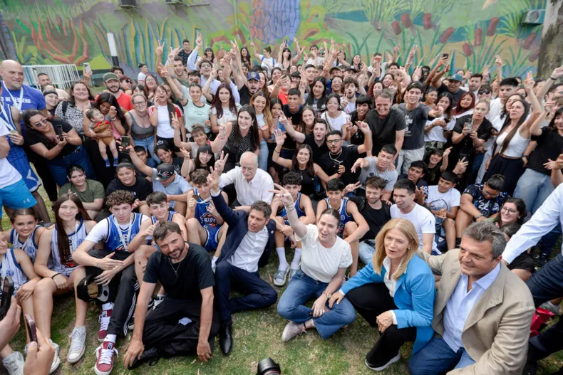 🗳️ Fuerza Patria cerró su campaña en San Martín con Kicillof, Massa y Grabois: ausencia de La Cámpora