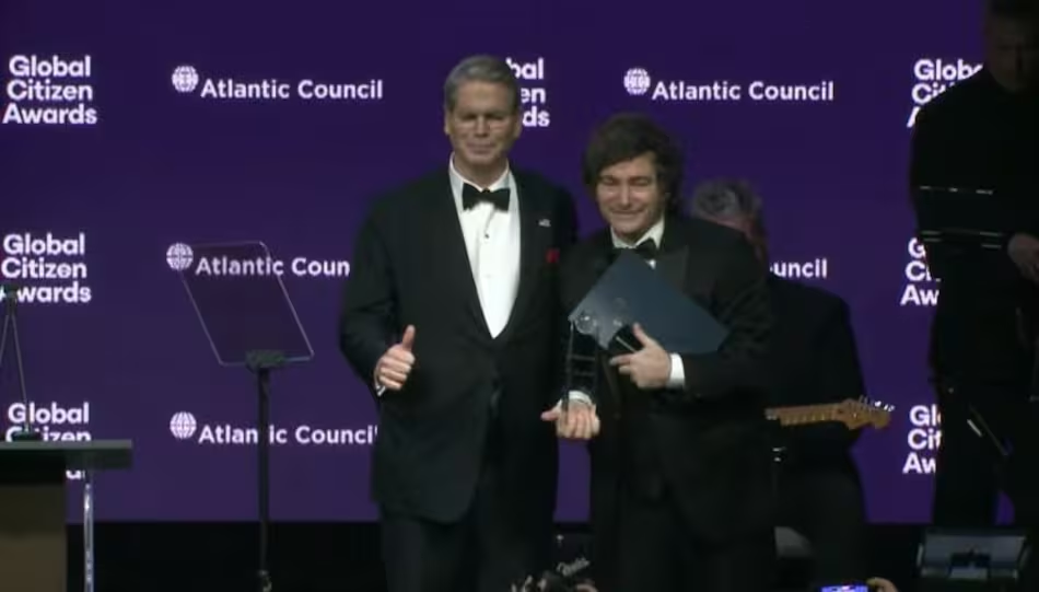 El secretario del Tesoro de EE. UU. felicita a Javier Milei tras las elecciones legislativas