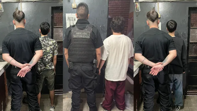 🚨 Tres jóvenes fueron detenidos tras arrancar un cartel de “PARE” en pleno microcentro rosarino